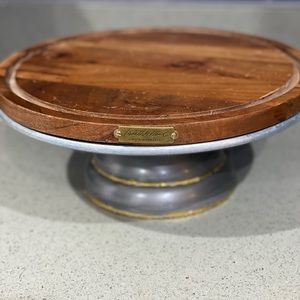 NWT Hearth & Hand with Magnolia Cake Stand